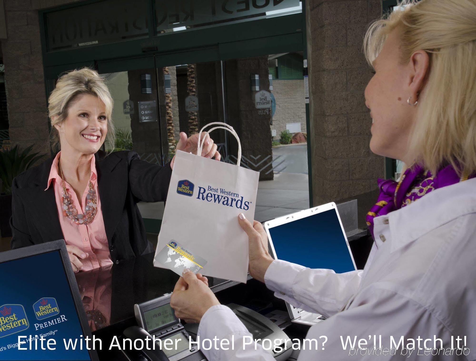 Best Western Thompson Bagian luar foto