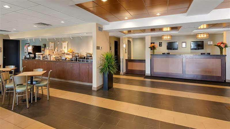Best Western Thompson Bagian luar foto